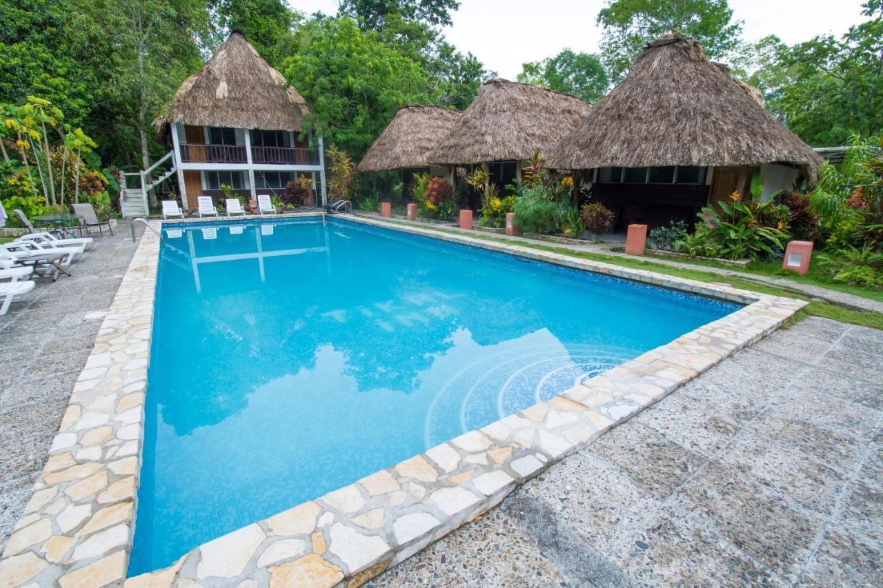Hotel Tikal Inn Exterior photo