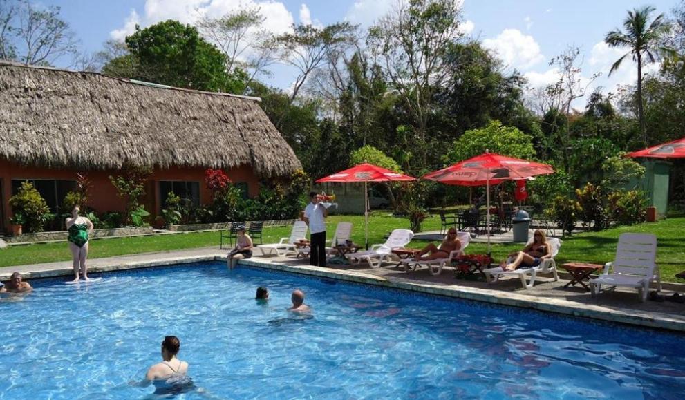 Hotel Tikal Inn Exterior photo