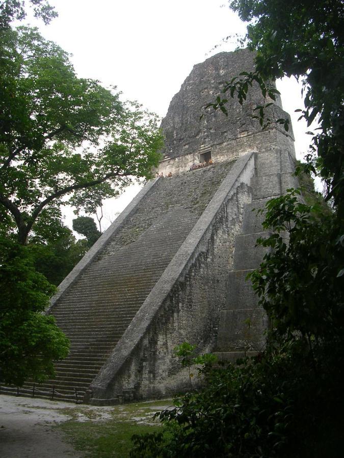 Hotel Tikal Inn Exterior photo